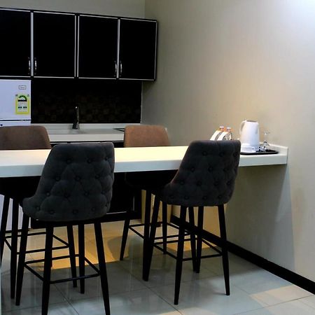 اصاله الشروق للأجنحه الفندقيه Al Khobar Exteriör bild