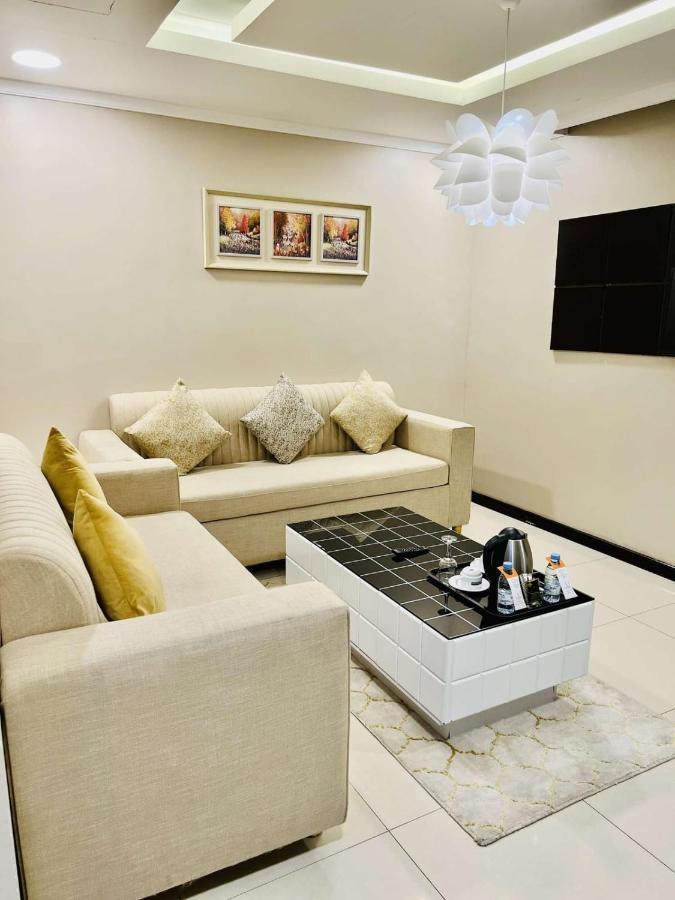 اصاله الشروق للأجنحه الفندقيه Al Khobar Exteriör bild