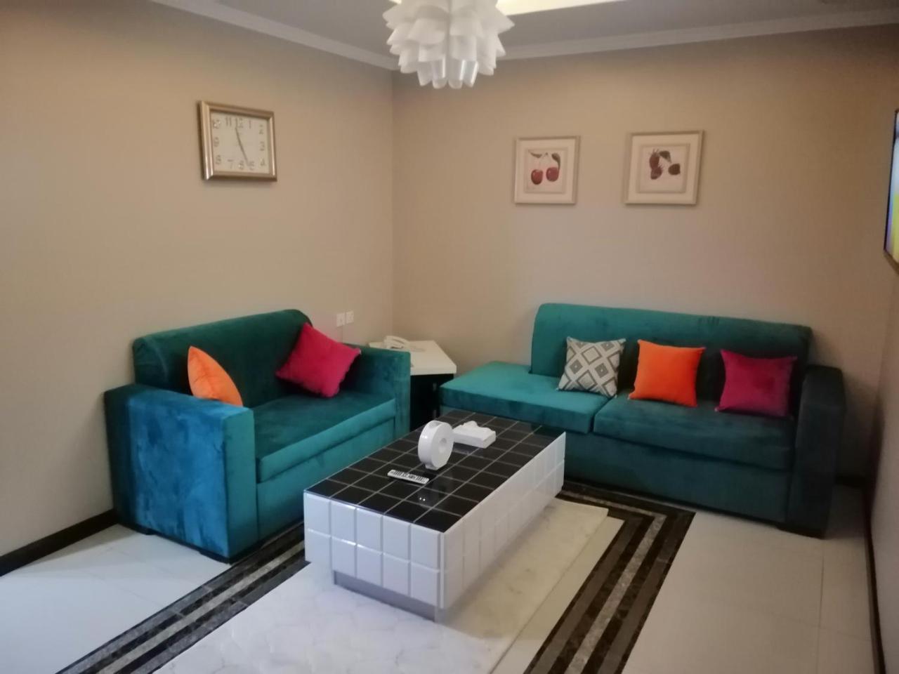 اصاله الشروق للأجنحه الفندقيه Al Khobar Exteriör bild