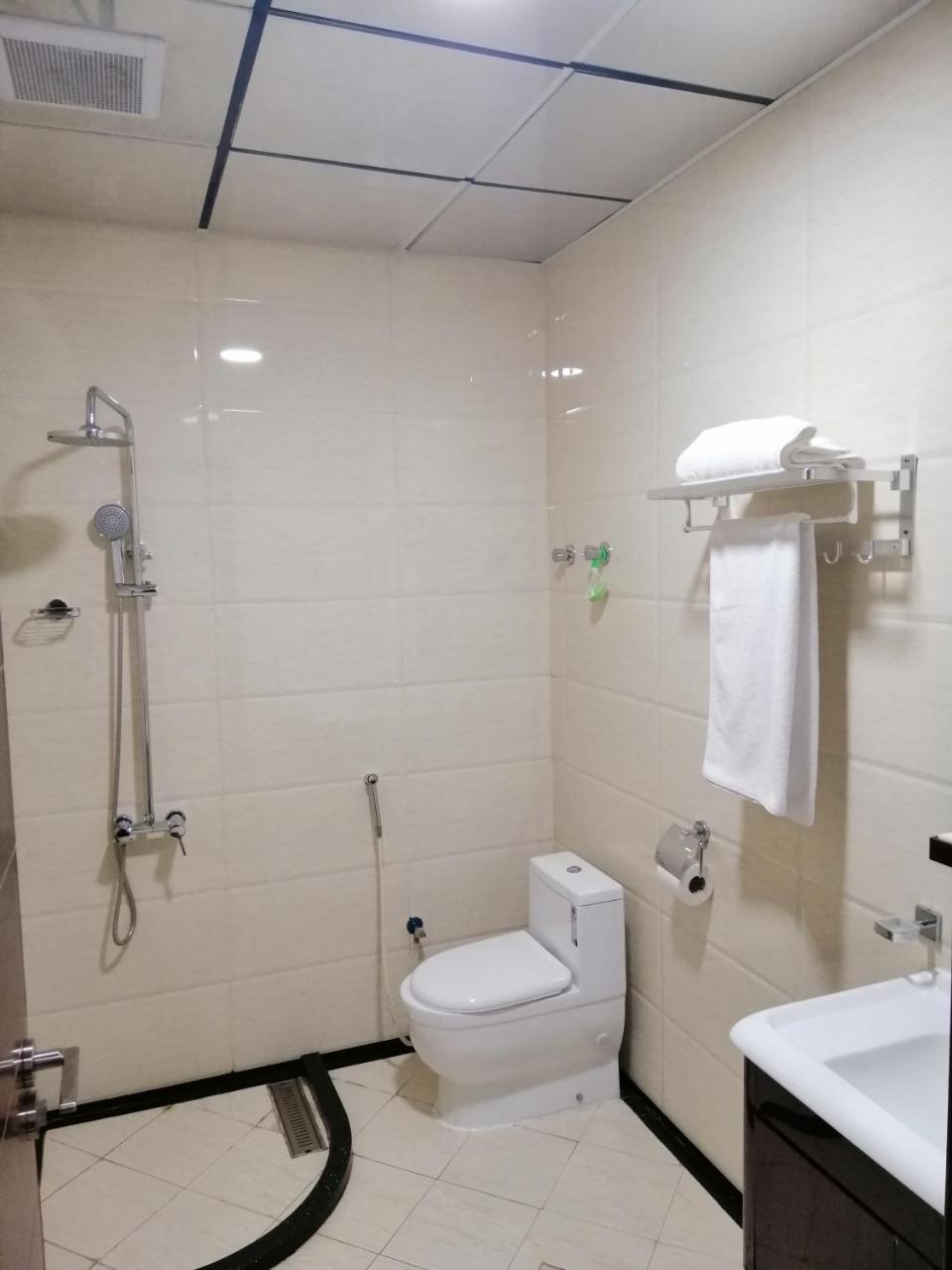 اصاله الشروق للأجنحه الفندقيه Al Khobar Exteriör bild