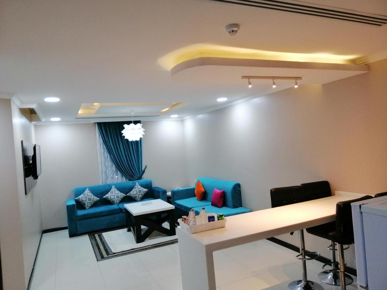 اصاله الشروق للأجنحه الفندقيه Al Khobar Exteriör bild